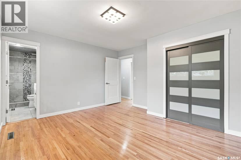 4200 Hillsdale STREET — photo 29 of 40