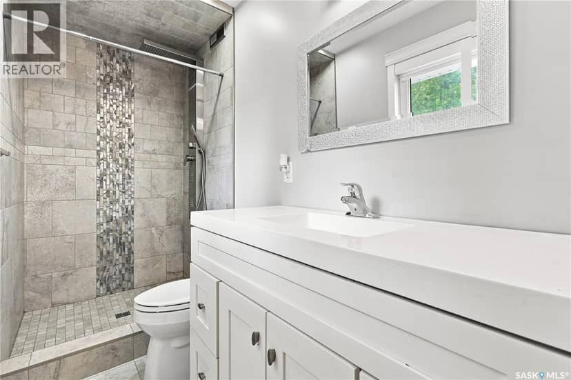 4200 Hillsdale STREET — photo 30 of 40