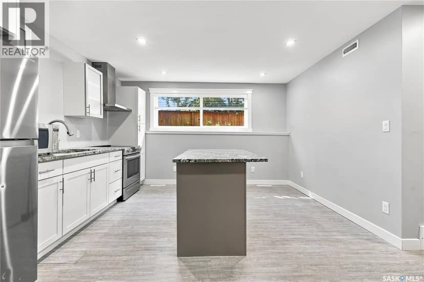 4200 Hillsdale STREET — photo 38 of 40