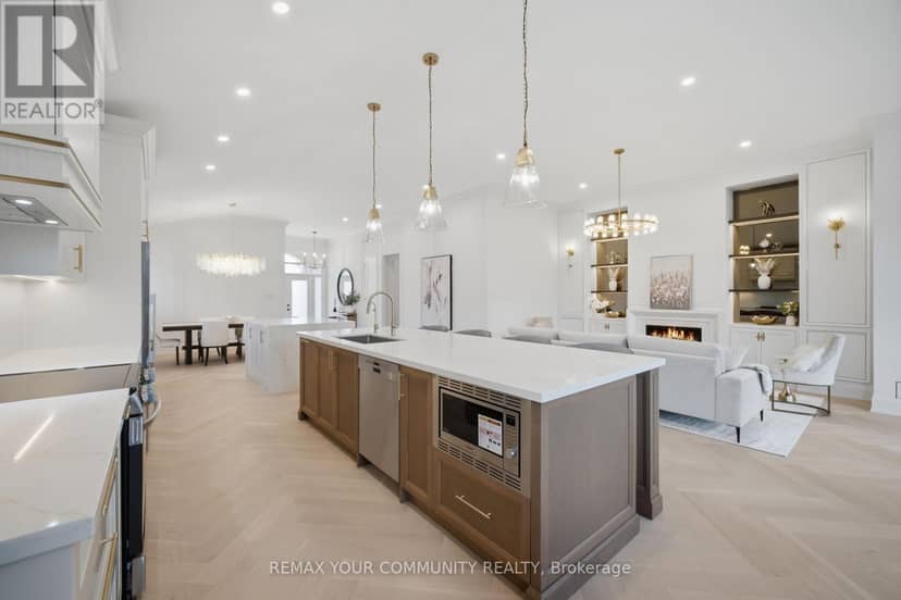 2 Suggs Lane — photo 11 of 40