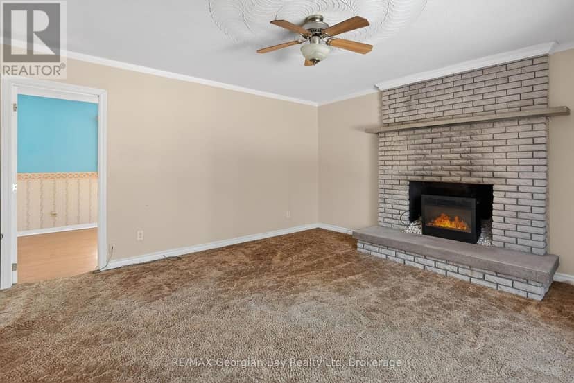 2407 Rumney Road — photo 11 of 38