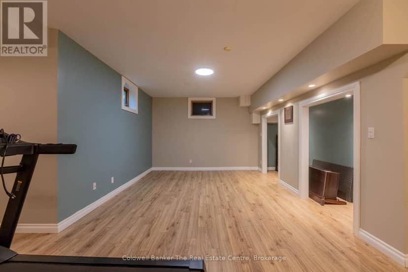110 Forest Glen Drive — photo 37 of 40