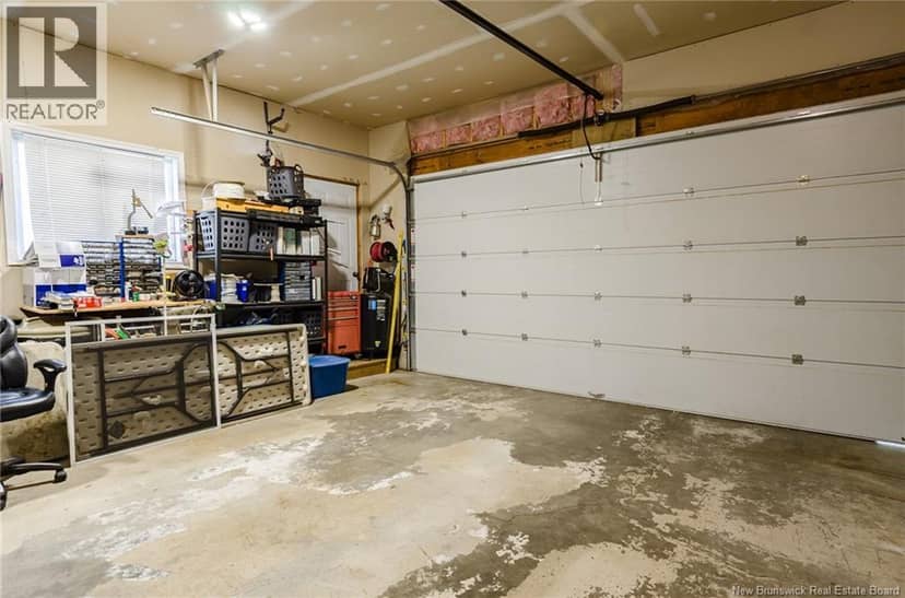 27 Runnymede Drive — photo 33 of 40