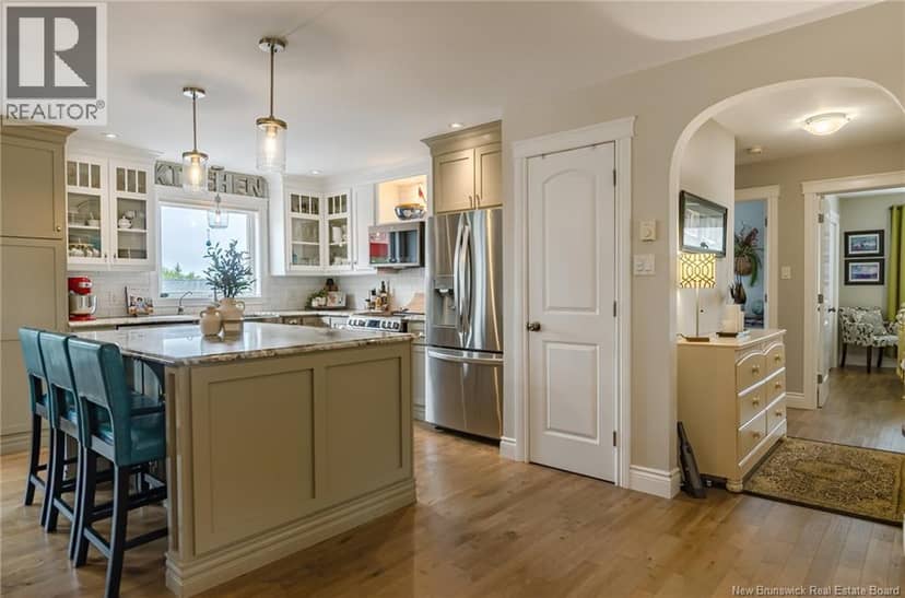 27 Runnymede Drive — photo 12 of 40
