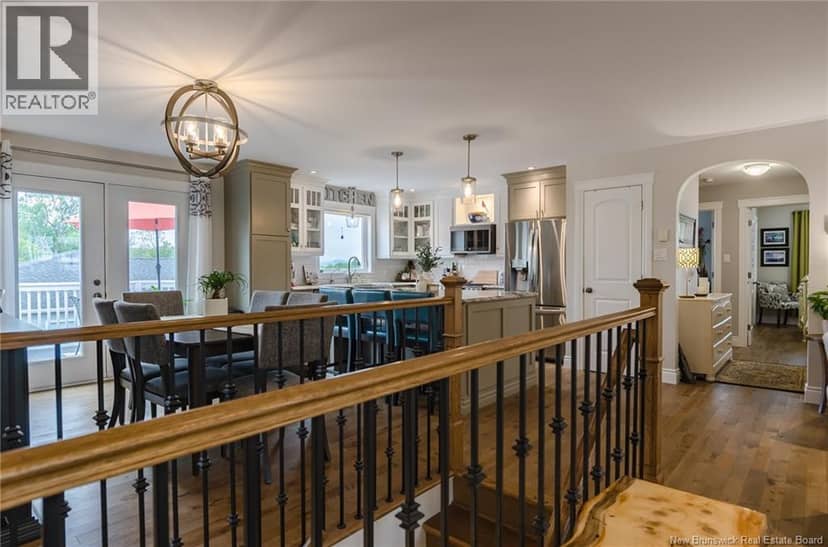 27 Runnymede Drive — photo 7 of 40