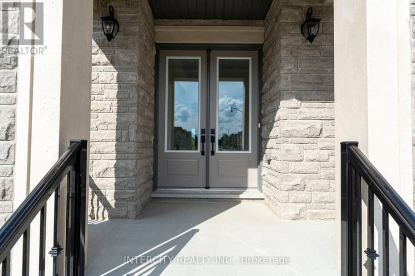 20 Gold Bottom Crescent — photo 4 of 40