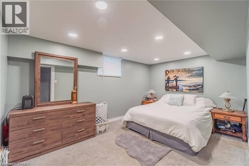591 GOVERNORS Road E — photo 21 of 38