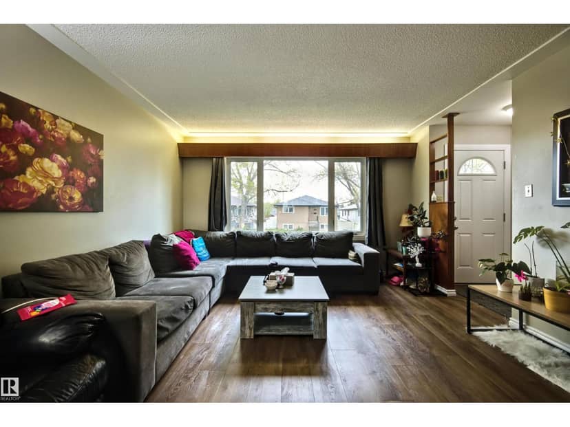 13008-13010 102 ST NW, Edmonton, photo 4