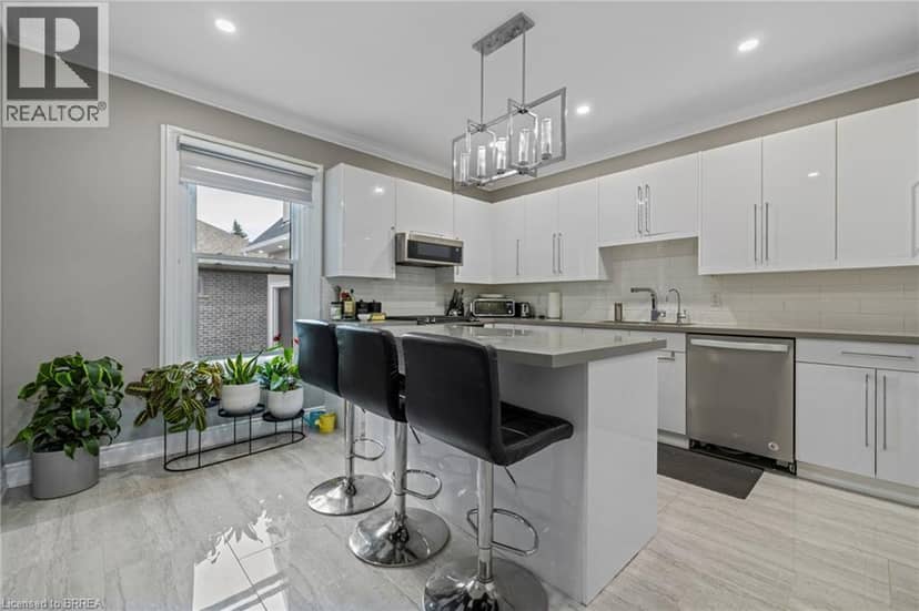 169 MOUNT PLEASANT Street — photo 15 of 40