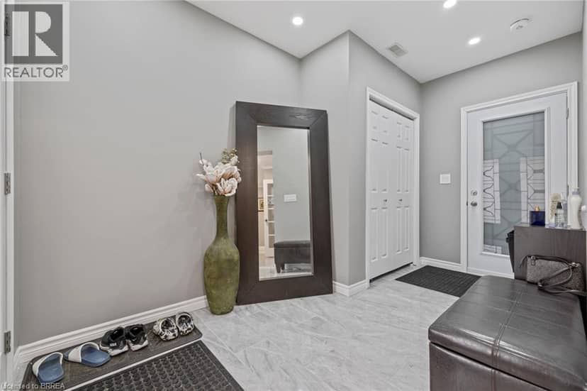 169 MOUNT PLEASANT Street — photo 9 of 40