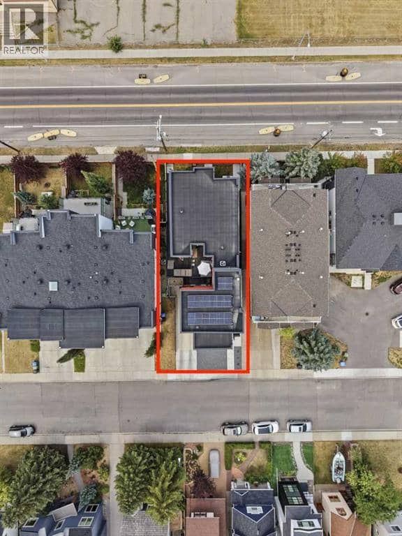 2226 Westmount Road NW, Calgary, photo 2