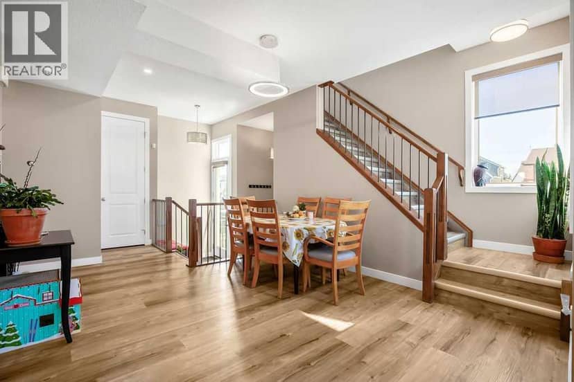 2226 Westmount Road NW — photo 21 of 34