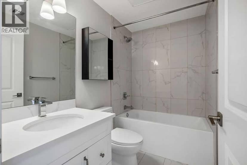 2226 Westmount Road NW, Calgary, photo 7