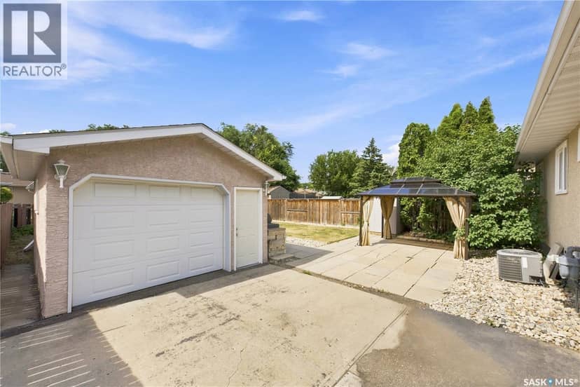 50 Markwell DRIVE — photo 30 of 40