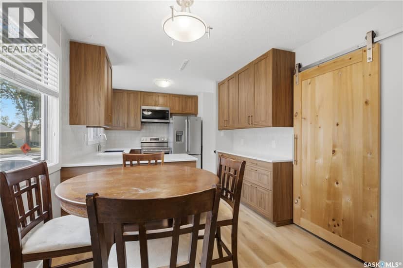 50 Markwell DRIVE — photo 9 of 40