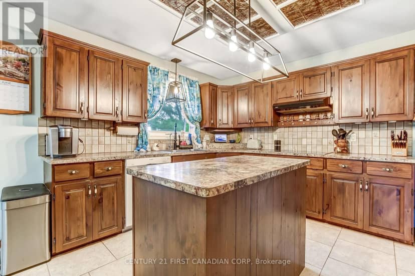 6892 Century Drive, Strathroy-Caradoc, photo 7