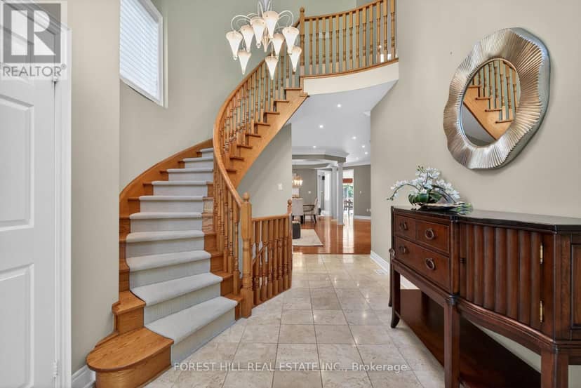33 Chopin Boulevard — photo 3 of 40