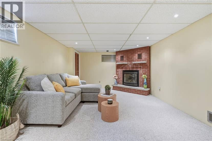 616 MULLIN Way — photo 32 of 40