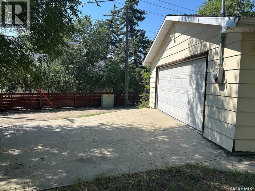 1138 1st STREET — photo 4 of 11