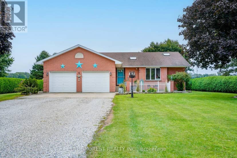23081 Pioneer Line, West Elgin