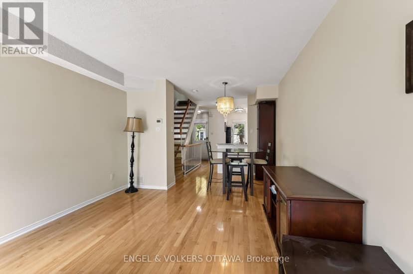 90B Templeton Street — photo 10 of 32