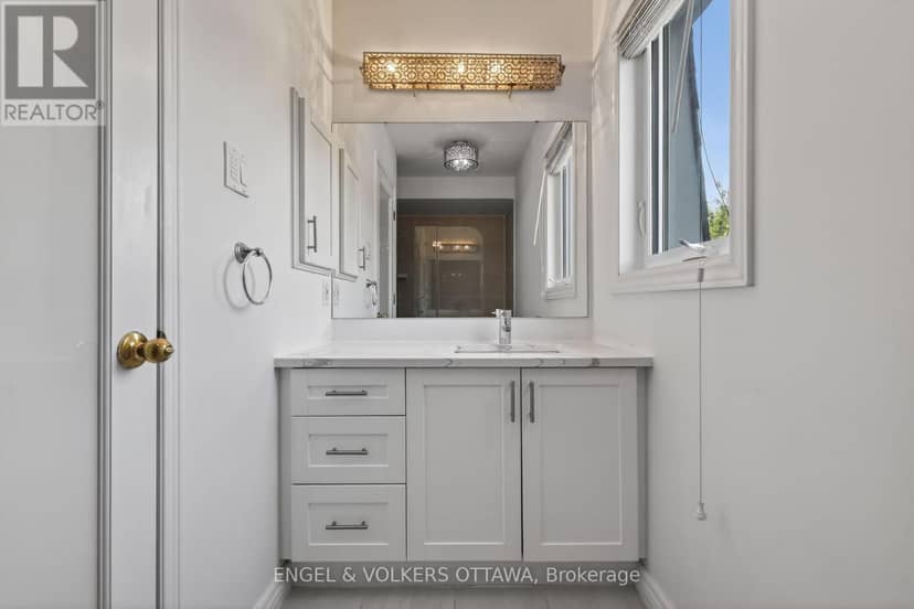 90B Templeton Street — photo 24 of 32