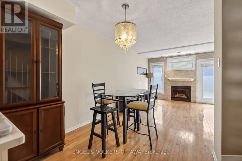 90B Templeton Street — photo 7 of 32