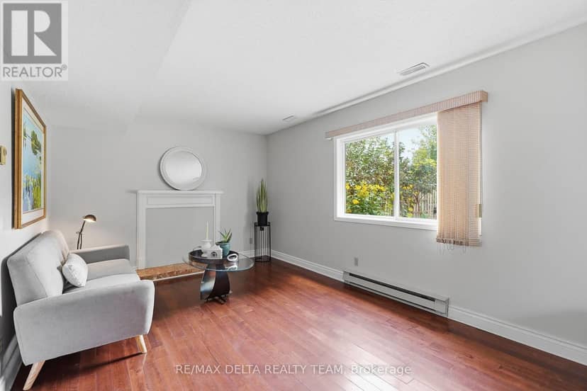 1587 Maxime Street — photo 8 of 40