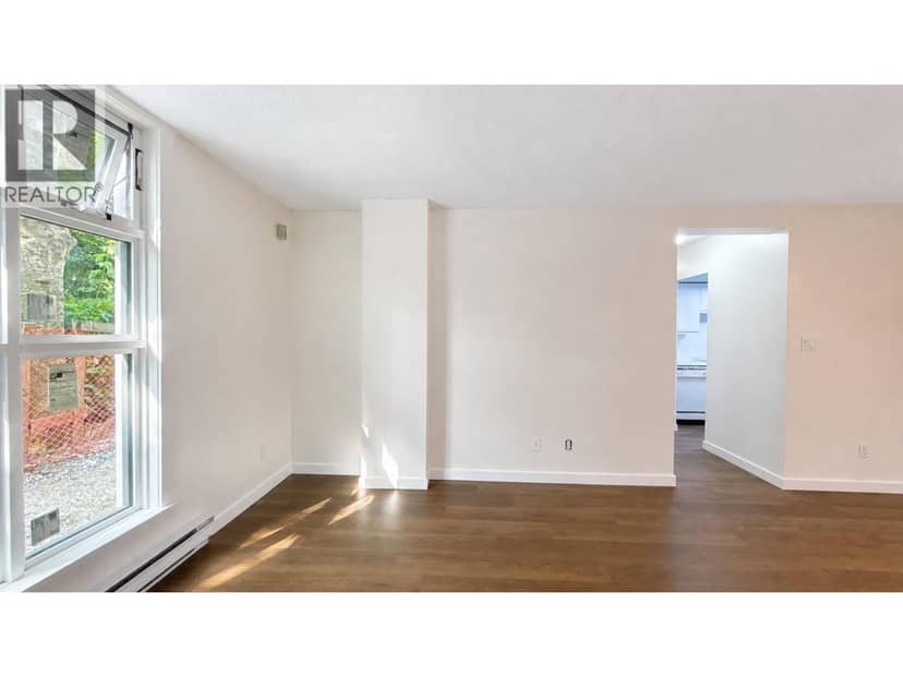 1 2528 E BROADWAY, Vancouver, photo 4