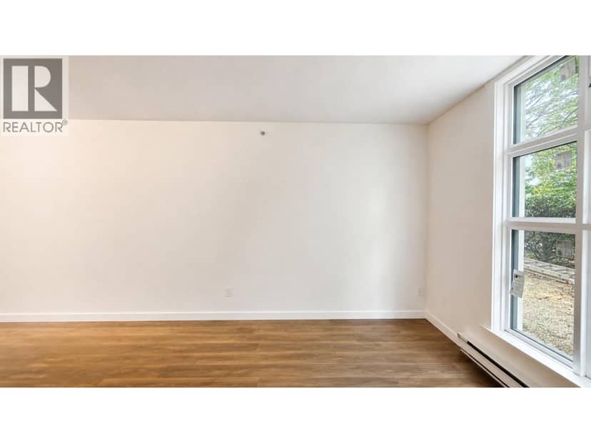 1 2528 E BROADWAY, Vancouver, photo 5