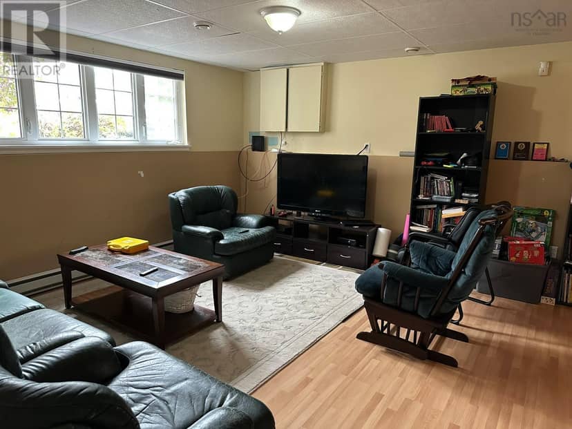12 Gillis Way — photo 17 of 21
