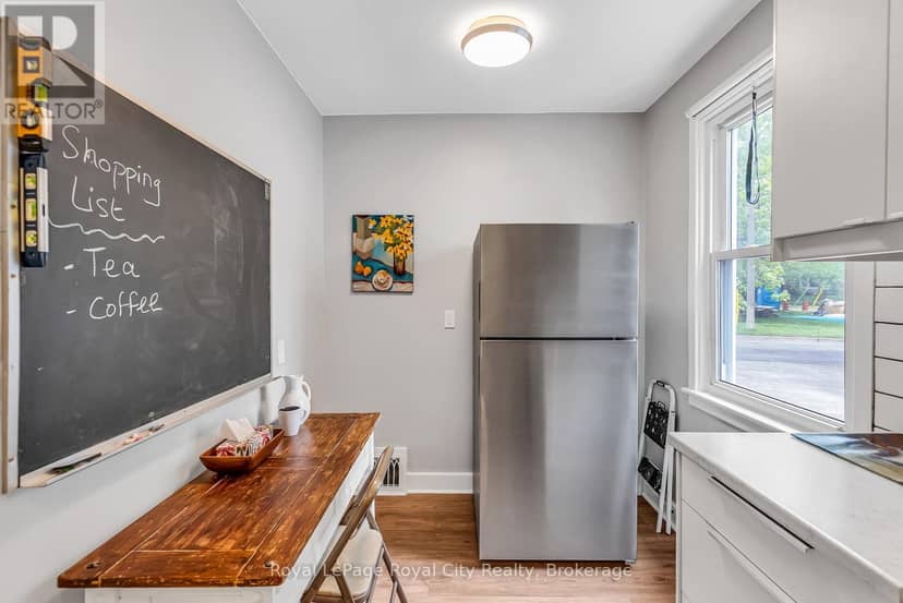 56 Winston Crescent — photo 9 of 31