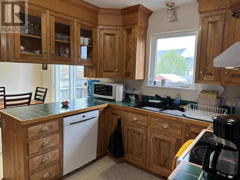 12 Gillis Way — photo 8 of 21