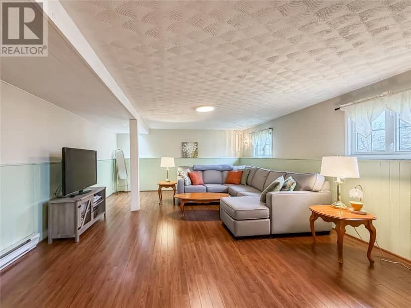36 Atlantic Street — photo 18 of 28