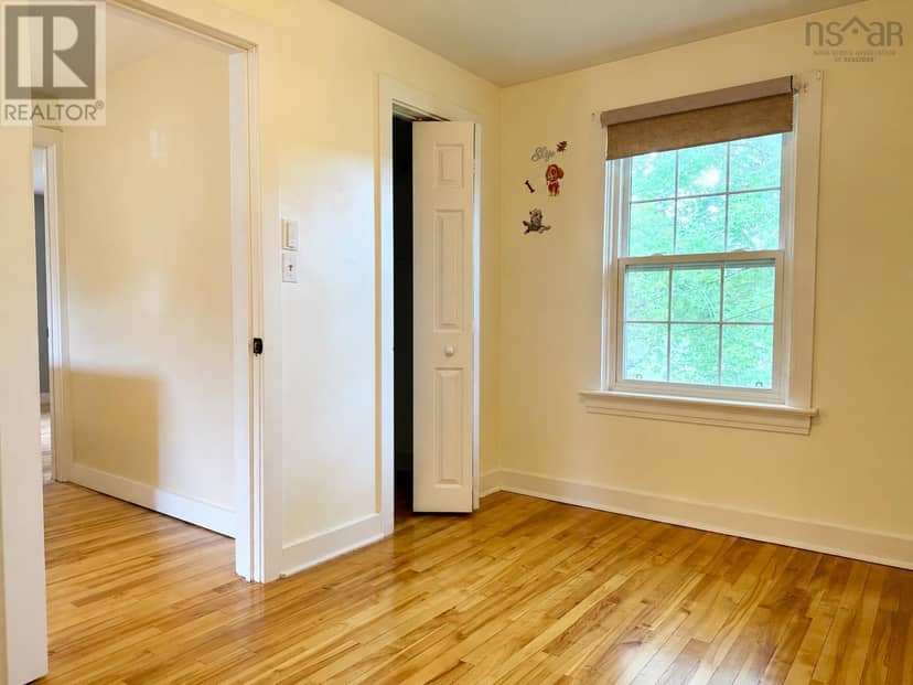 5 Elmwood Drive — photo 38 of 40