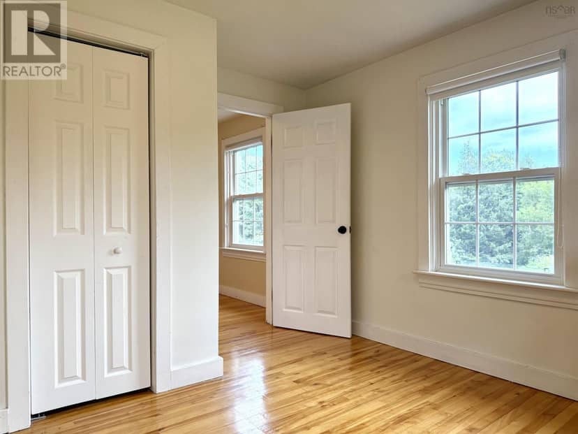5 Elmwood Drive — photo 32 of 40