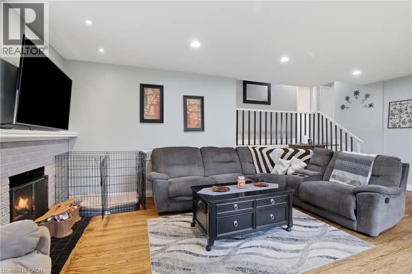 438 FOREST LAWN Avenue — photo 6 of 40