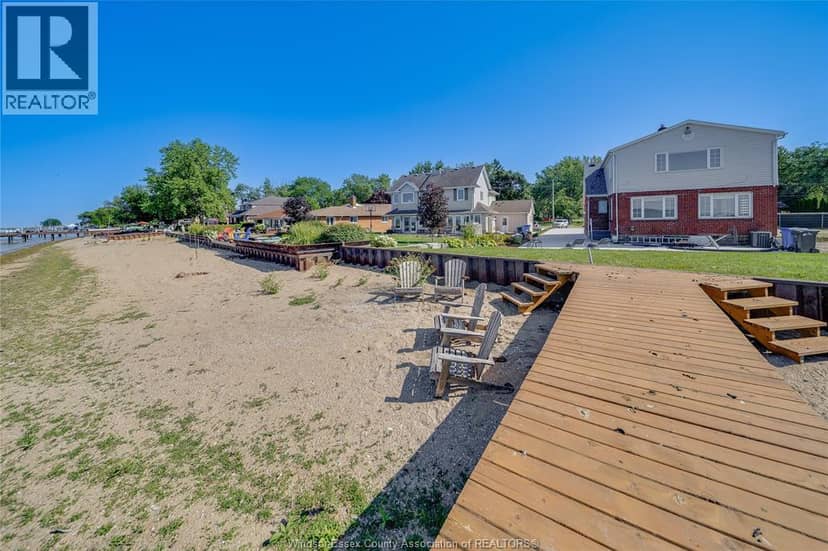 13902 Riverside Drive — photo 31 of 39