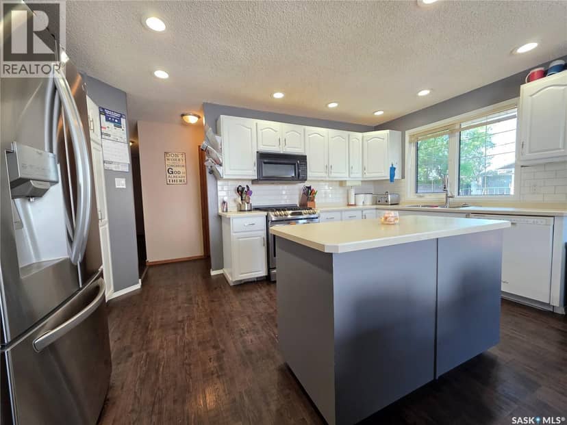 528 Annable STREET, Herbert, photo 2