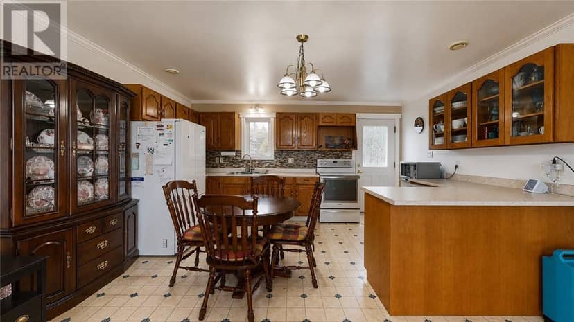 35 Ducks Bay Road — photo 12 of 40