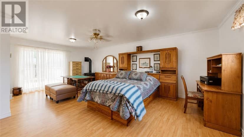 35 Ducks Bay Road — photo 15 of 40