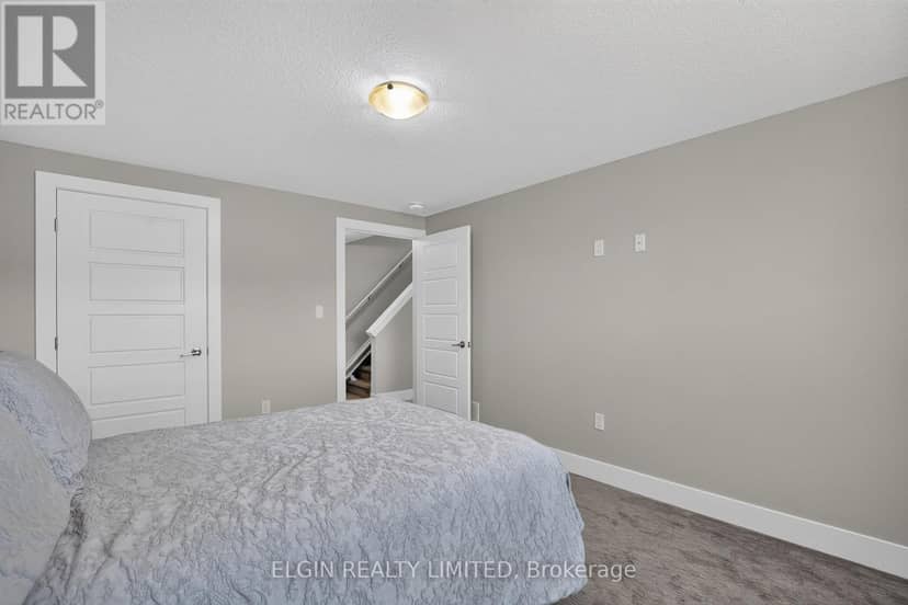 18 - 10 McPherson Court N — photo 26 of 36