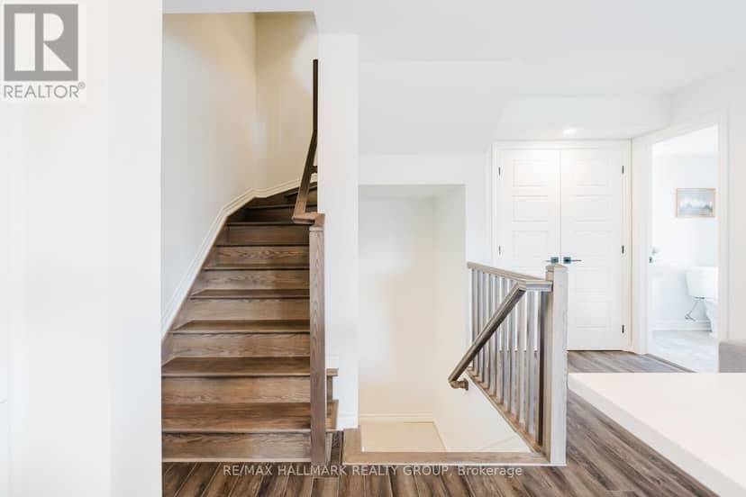 217 - 583 Takamose Private — photo 6 of 40