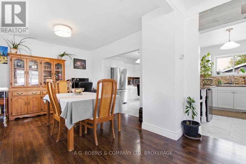 54 Clifford Avenue — photo 10 of 40