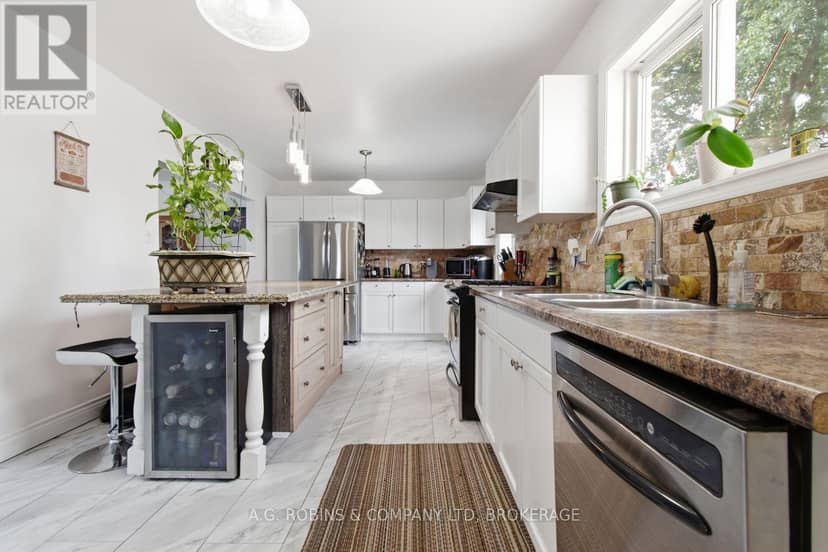 54 Clifford Avenue — photo 19 of 40