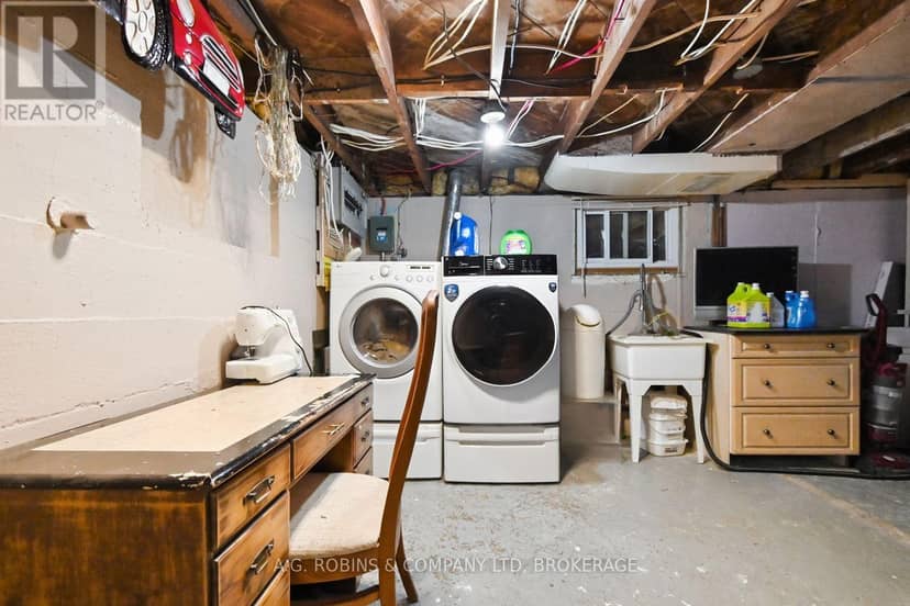 54 Clifford Avenue — photo 31 of 40