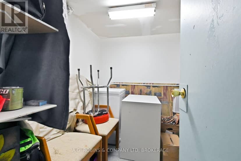 54 Clifford Avenue — photo 35 of 40