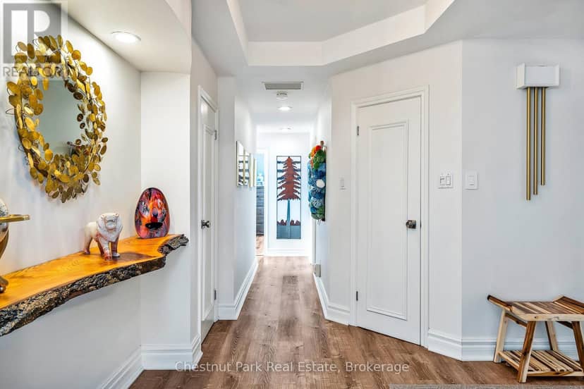 1001 - 24 Ramblings Way — photo 27 of 40