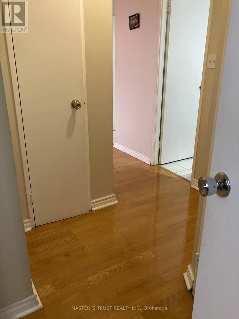 707 - 335 Driftwood Avenue — photo 3 of 15
