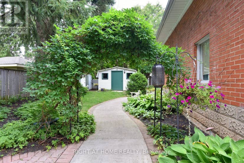 936 Boothman Avenue — photo 31 of 34